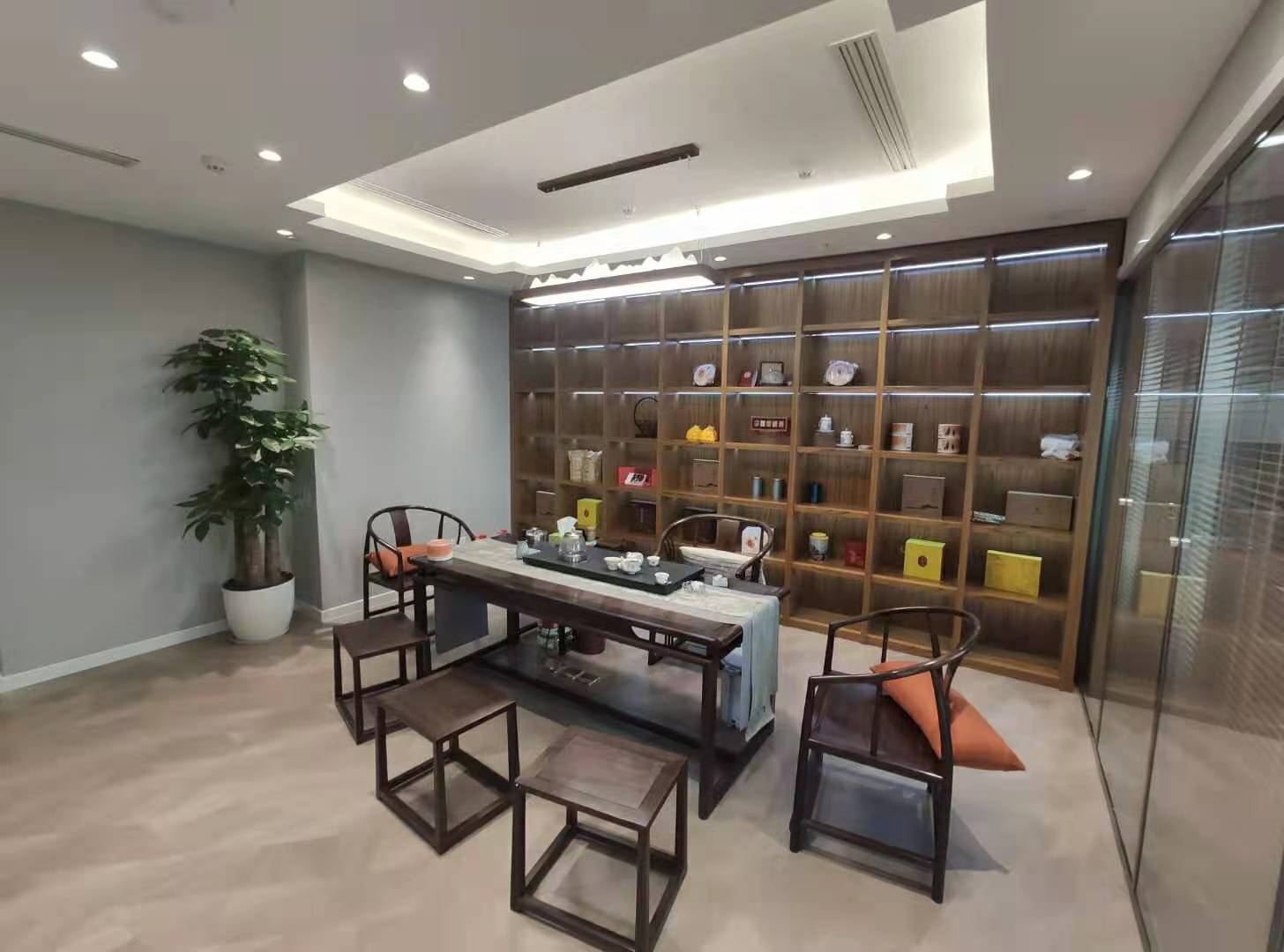 金融城華工圖像,科技行業展柜